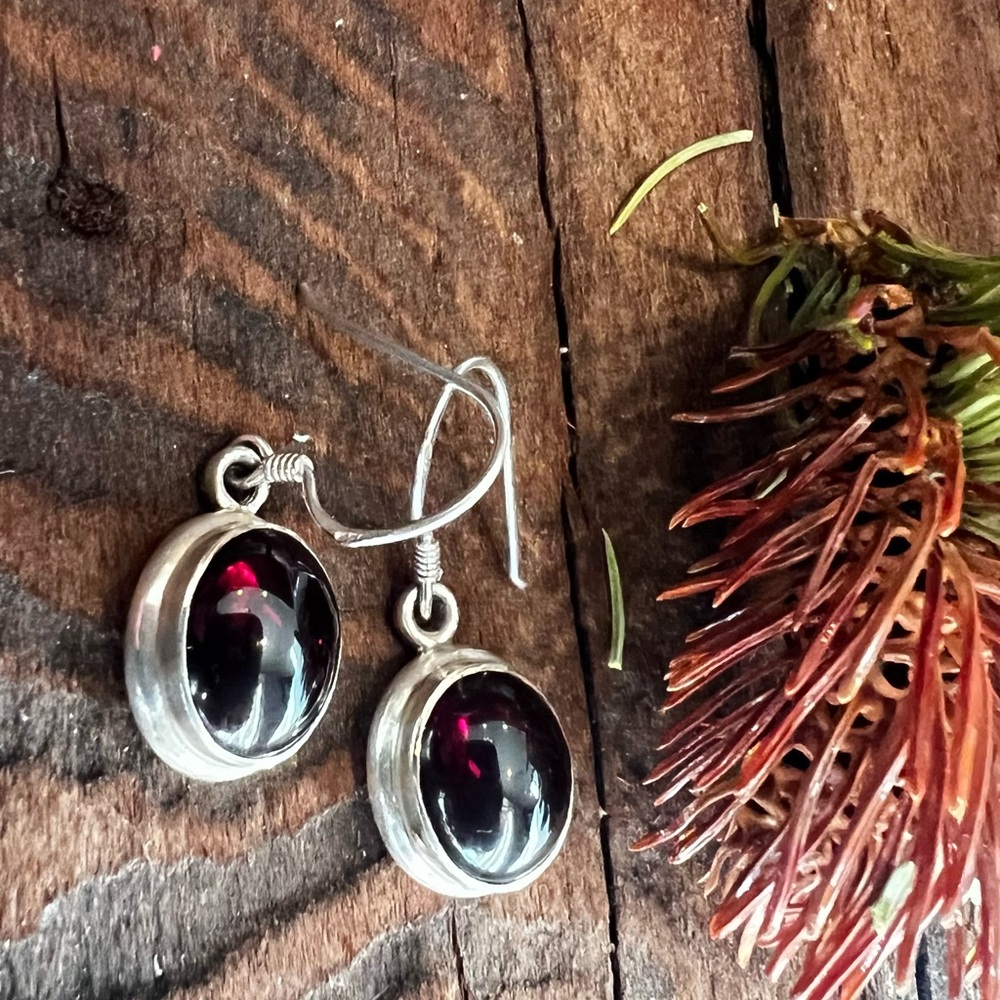 New Bali Deep Red Garnet  Earrings Hooks Drop Earrings  925 Sterling Cabochon